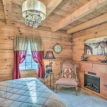 Resort Cabin With Fire Pit Golf, Hike And Play! Rothbury Zewnętrze zdjęcie
