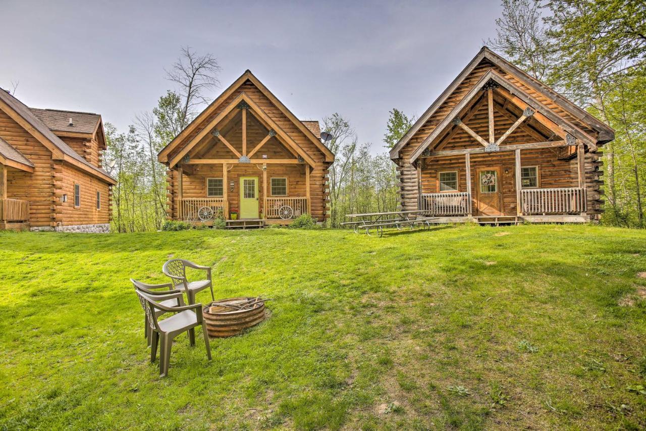 Resort Cabin With Fire Pit Golf, Hike And Play! Rothbury Zewnętrze zdjęcie