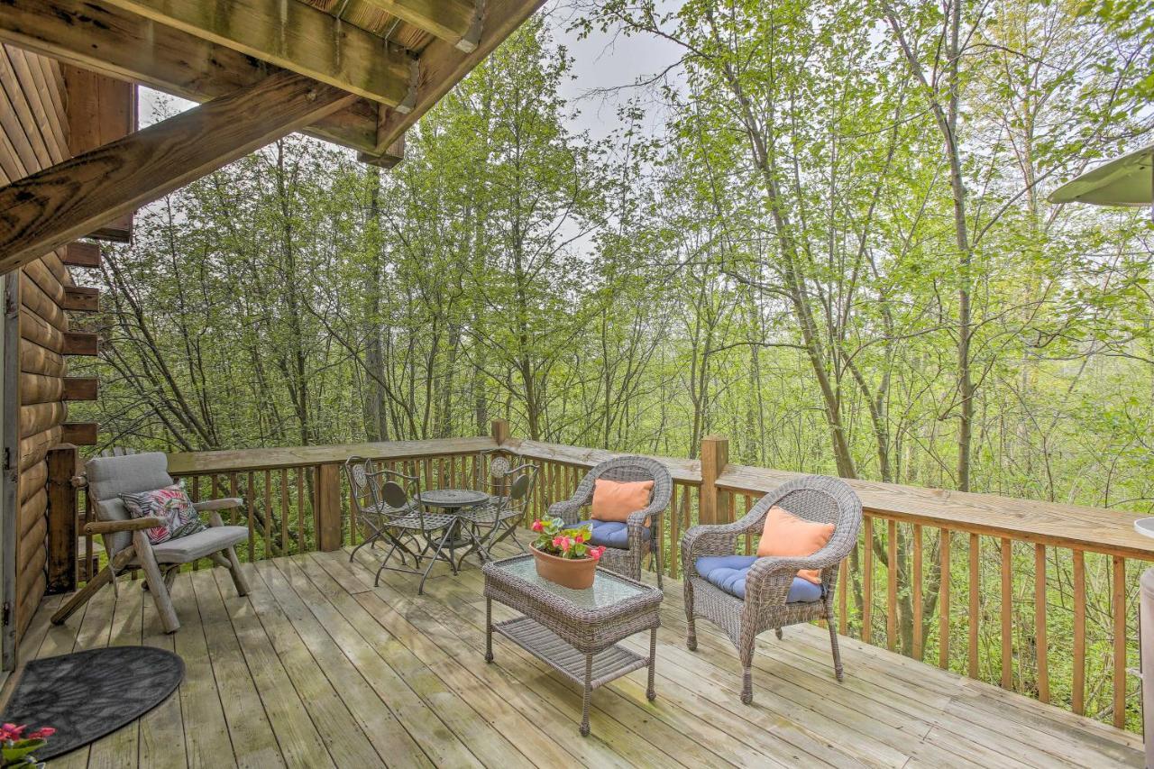 Resort Cabin With Fire Pit Golf, Hike And Play! Rothbury Zewnętrze zdjęcie