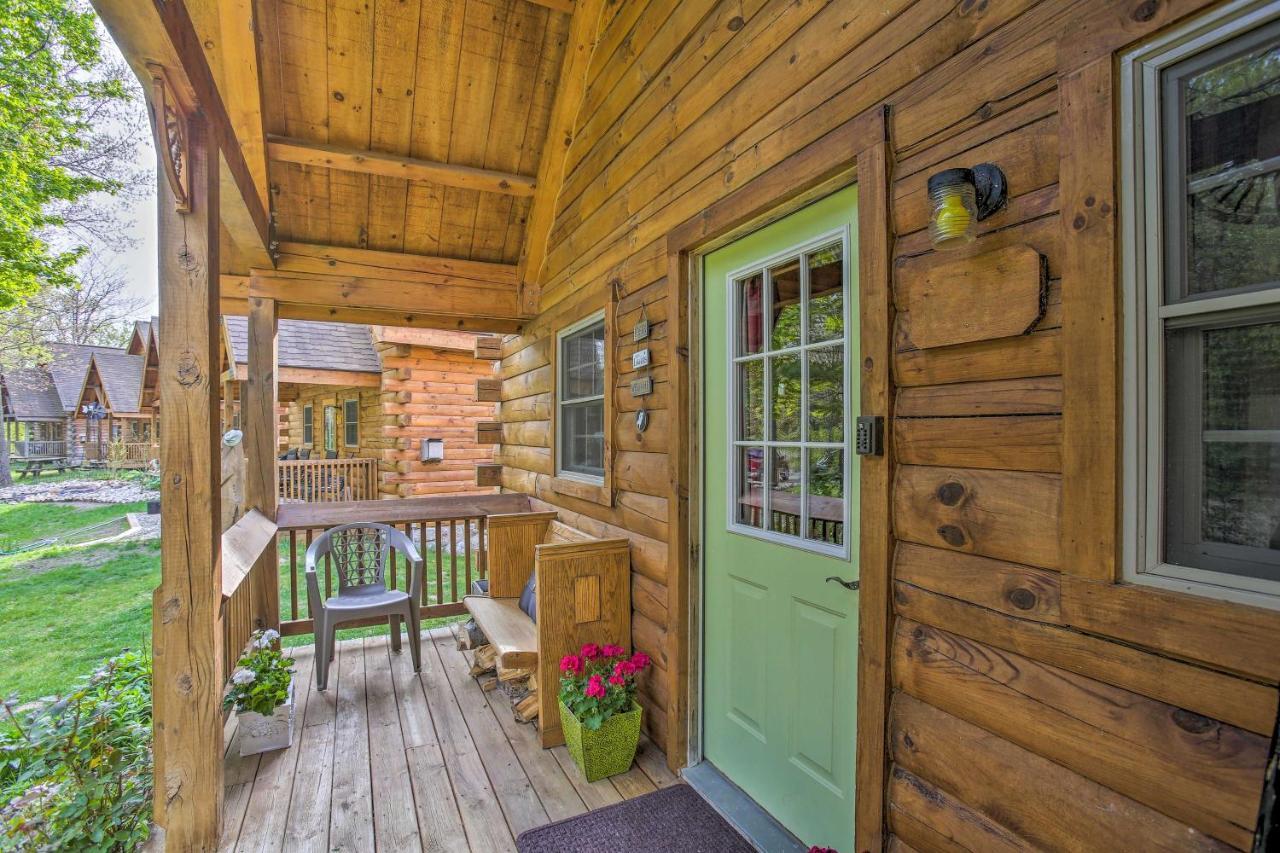 Resort Cabin With Fire Pit Golf, Hike And Play! Rothbury Zewnętrze zdjęcie